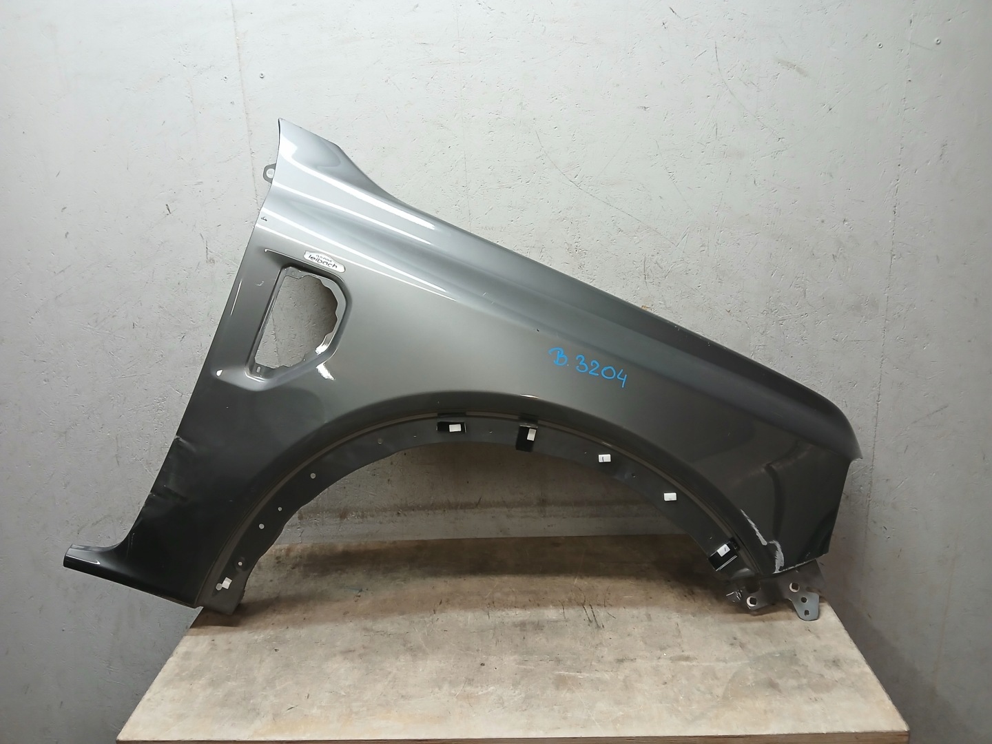 fender front right FORD RANGER IV 4 22