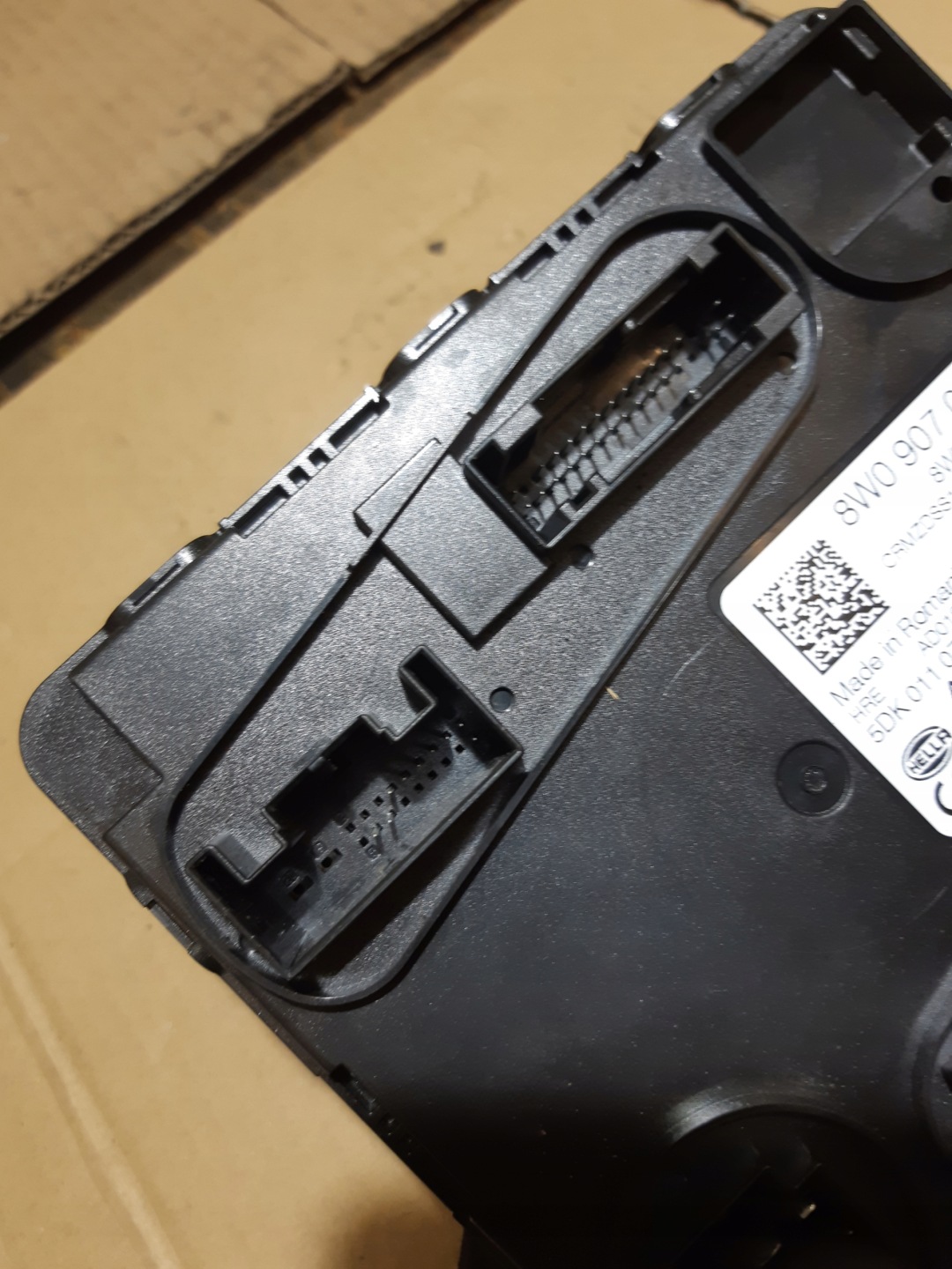 AUDI A4 B9 modul Vezerlő egység KOMFORTU 8W0907064BB