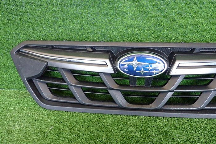 SUBARU CROSSTREK II 2 LIFT 20-23 Grille