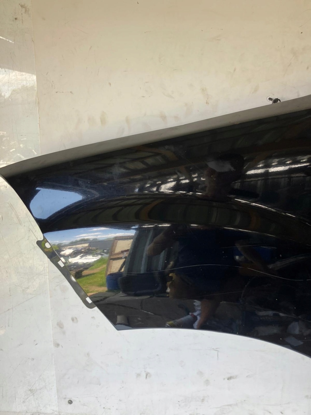 fender left front PEUGEOT 4007 X42 black