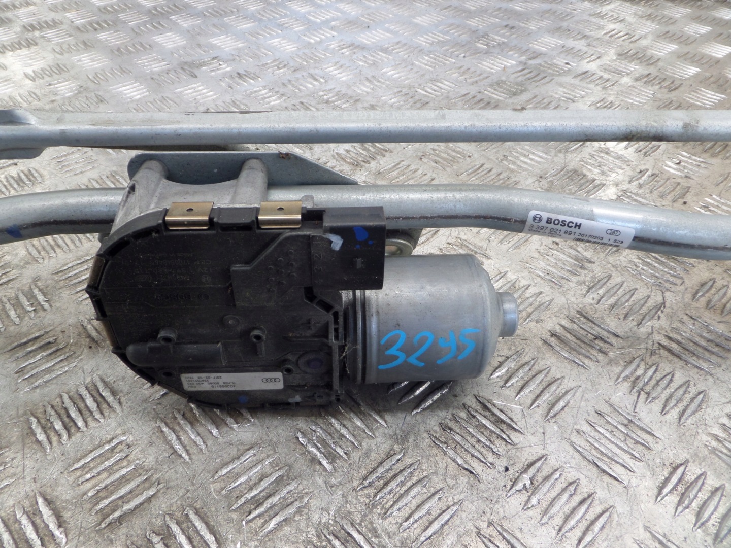 Audi OE 4G2955119 4G2955023A