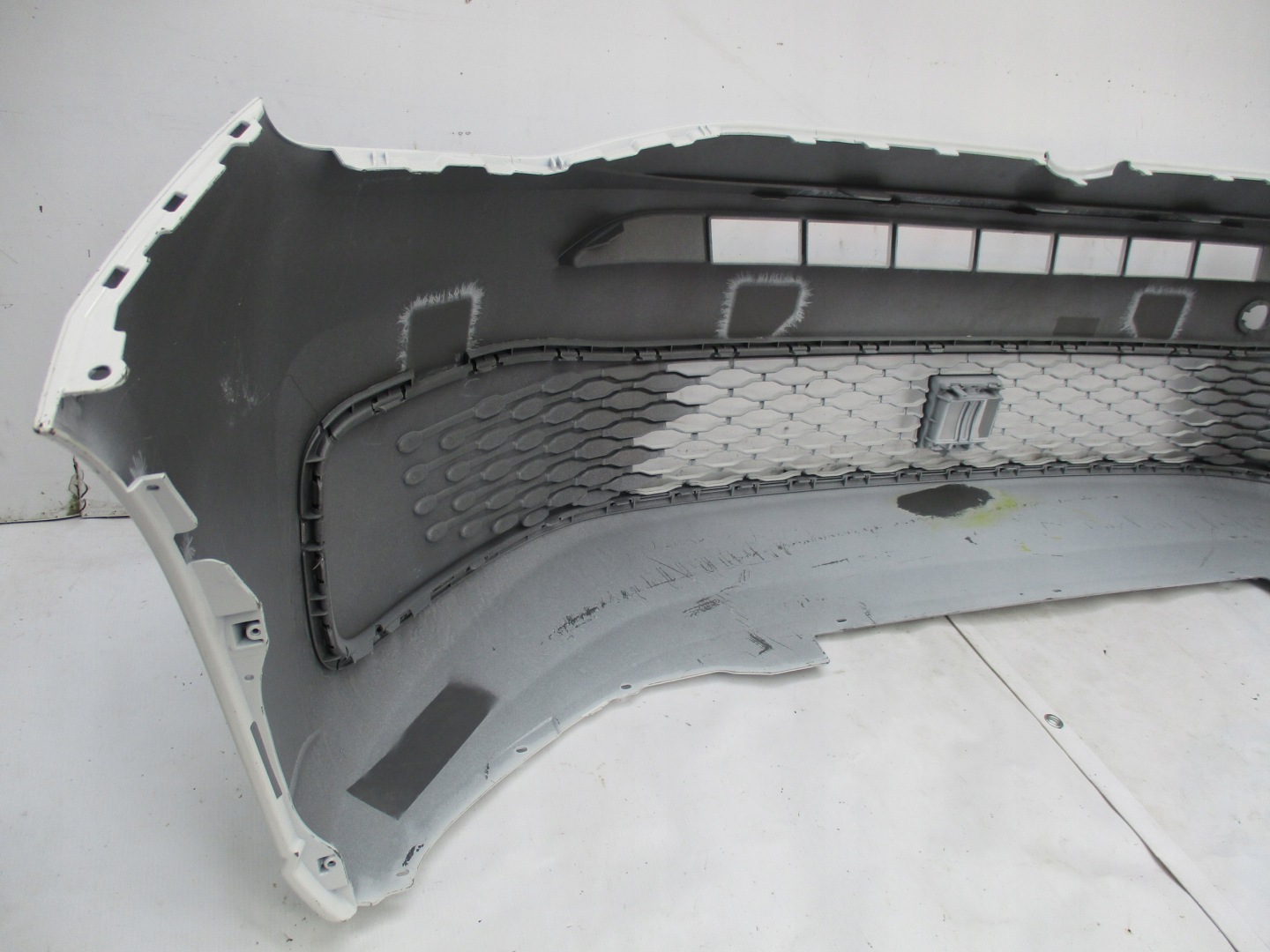 bumper front front VW Caddy V 2K7 807221A