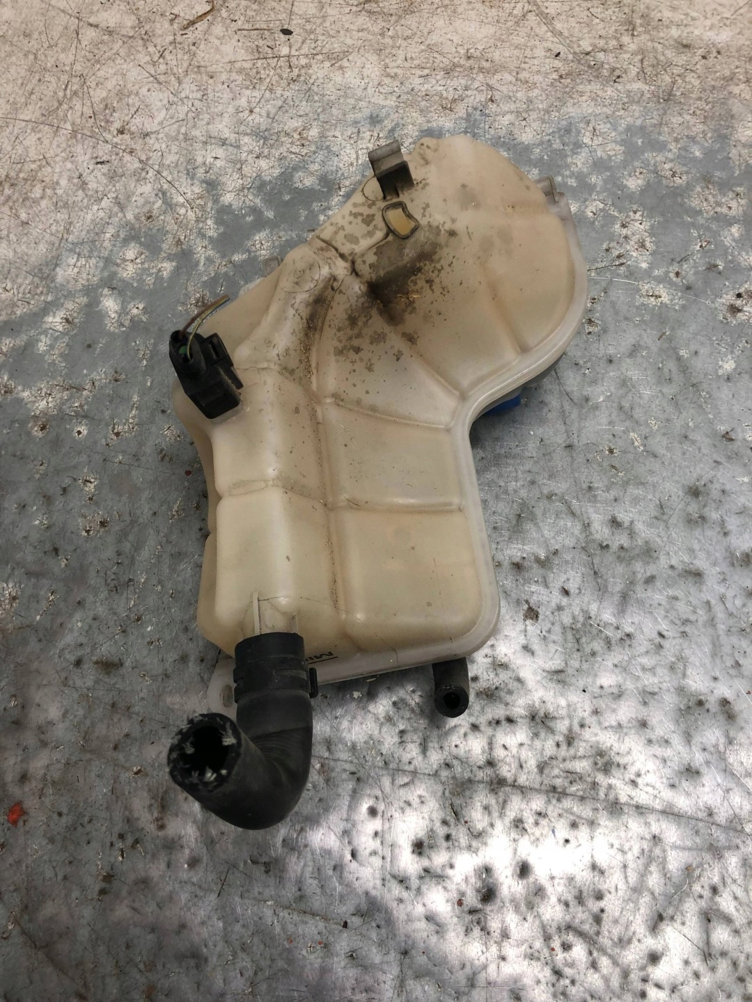 water tank AUDI A4 B6 8E0121403