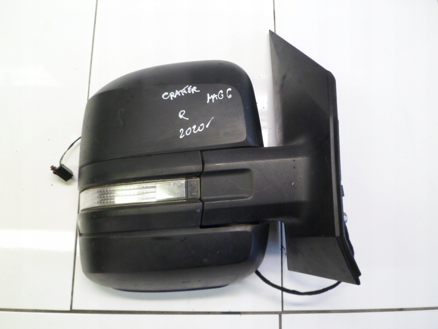 VW CRAFTER II MAN mirror right 2 PIN UK