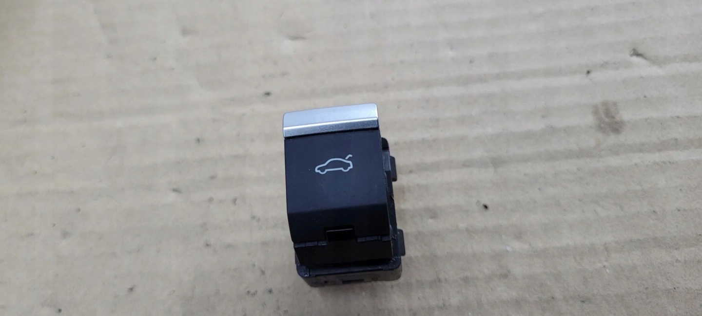 A5 8W button bonnet boot 4M0959831A AUDI Q7 4M Q8