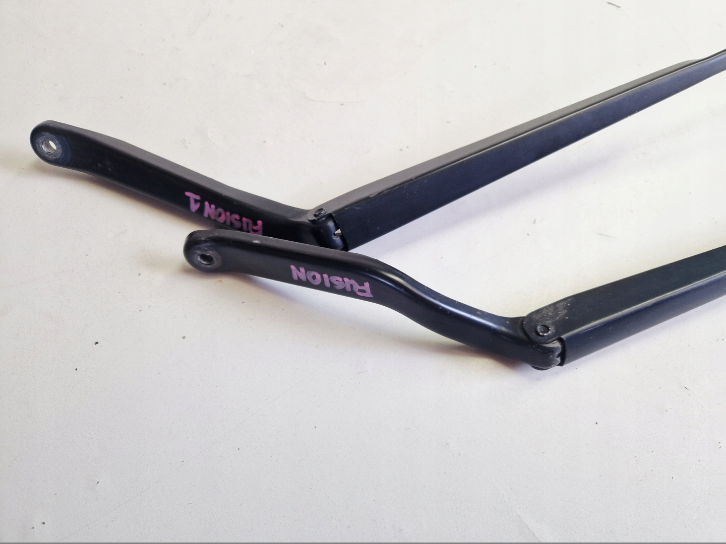 FORD FUSION MK1 wiper arm right left front KOMPLET