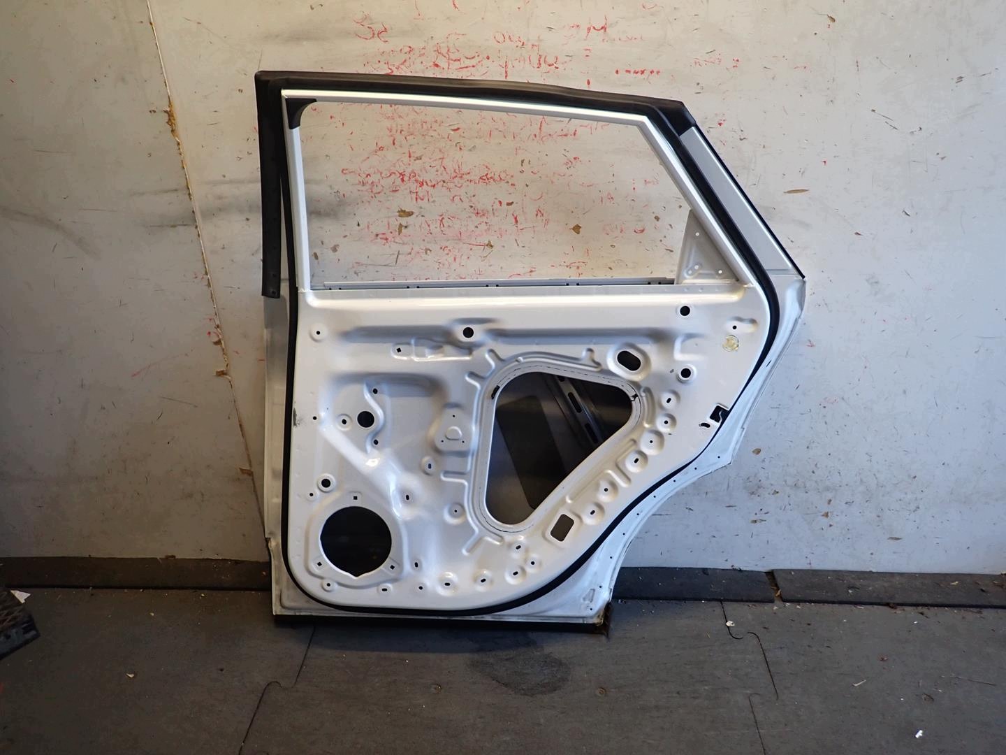 door rear part rear. right MG 4 2022