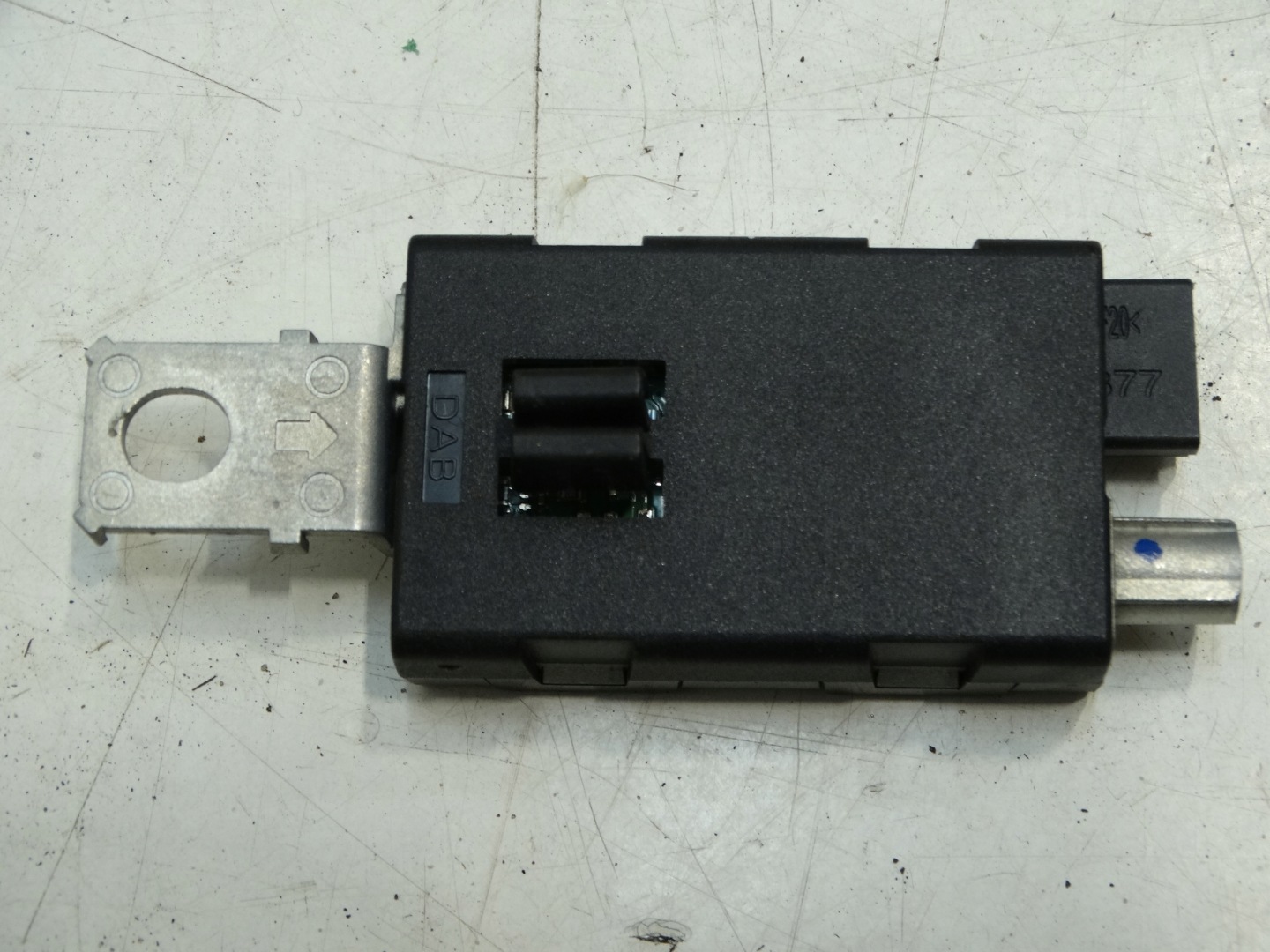antenna amplifier module PEUGEOT 5008 II 2023R. 9829041180