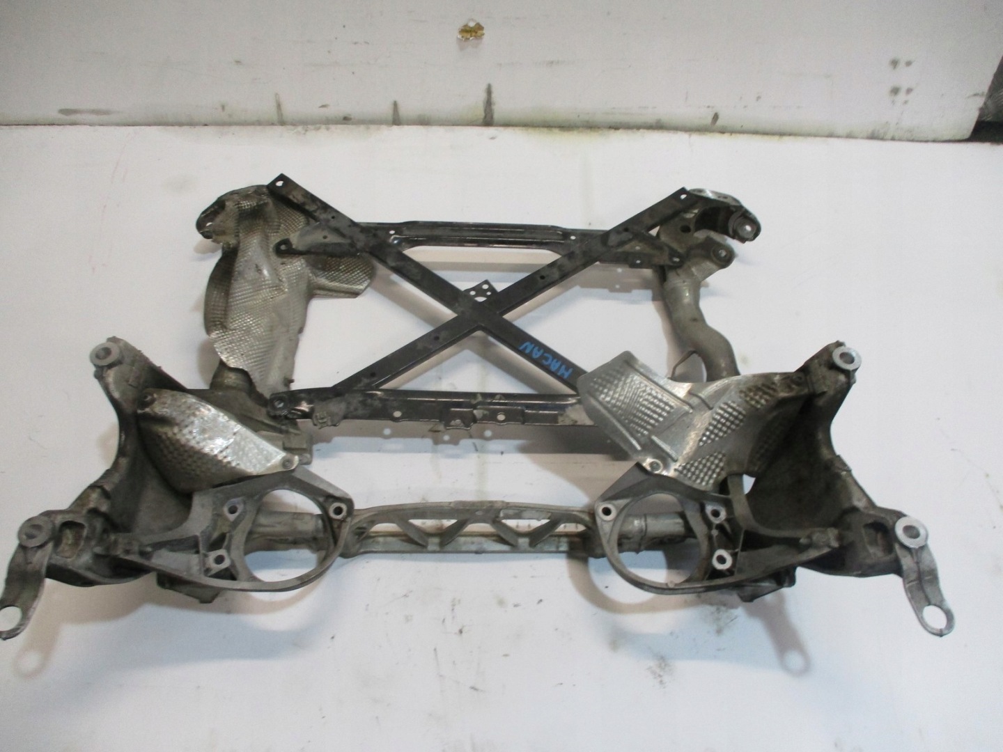 axle beam subframe axle beam PORSCHE MACAN 95B399315B
