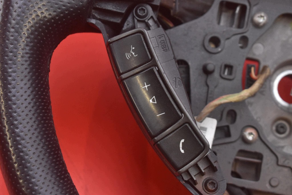 volant cuir MULTIFUNKCYJNA 6939745 BMW E65 E66 01-05