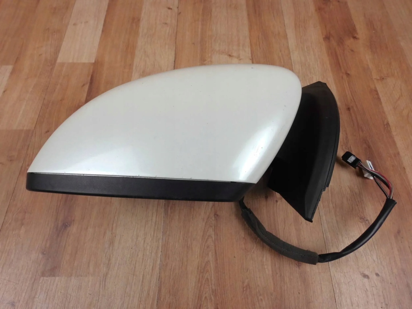 Nissan Leaf II (ZE1) 2017+ mirror left 8-PIN