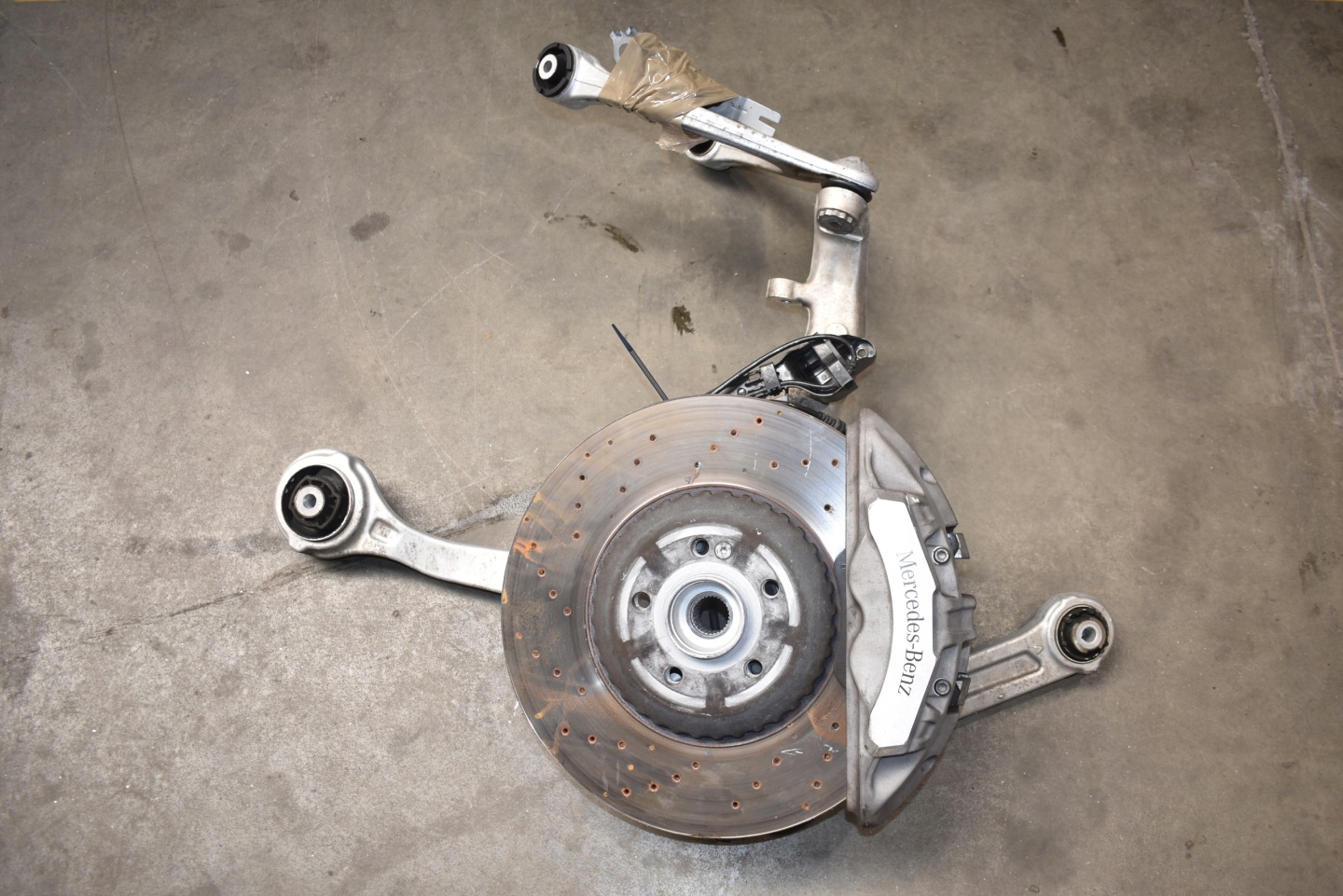 IDEALNE sususpension front front left MERCEDES W214 450D 1