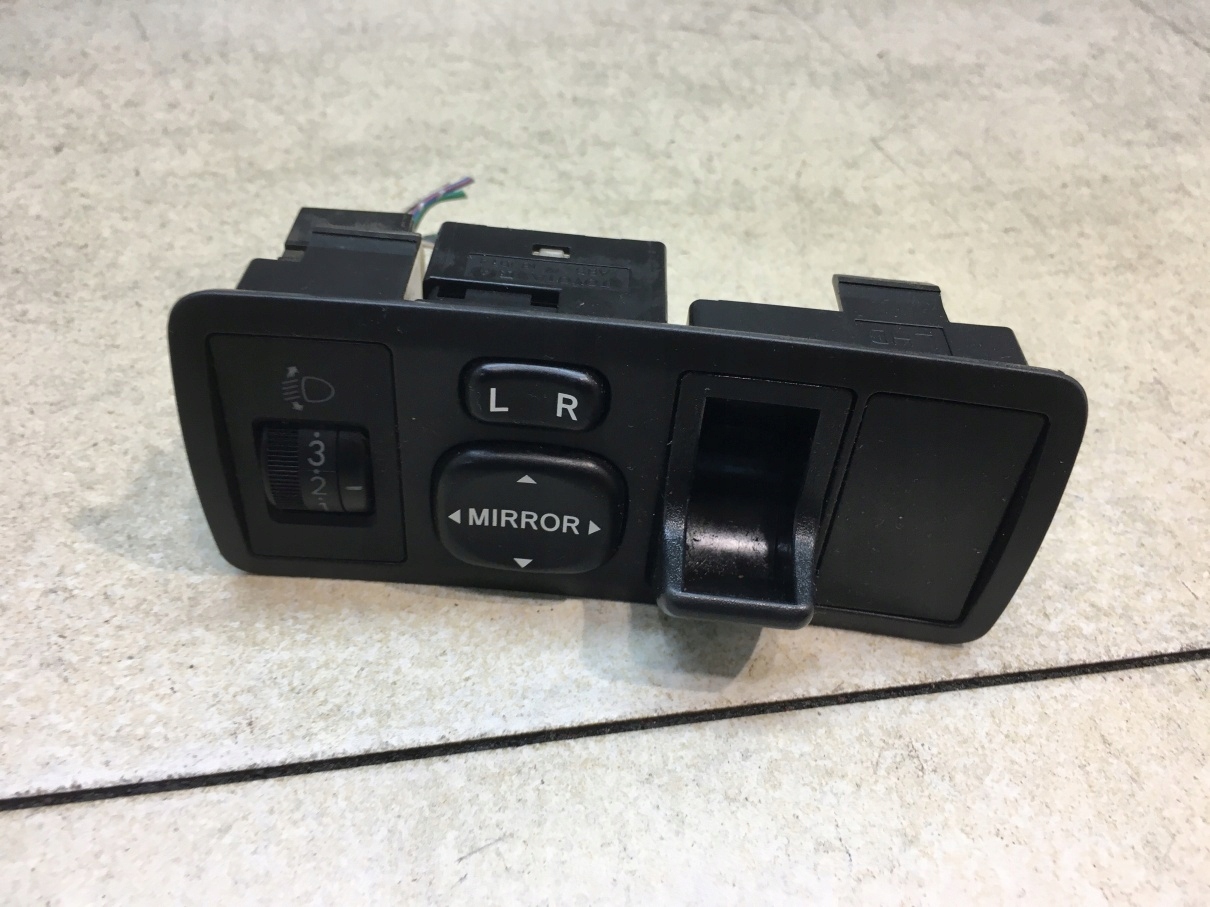 spiegelschalter COROLLA VERSO E12