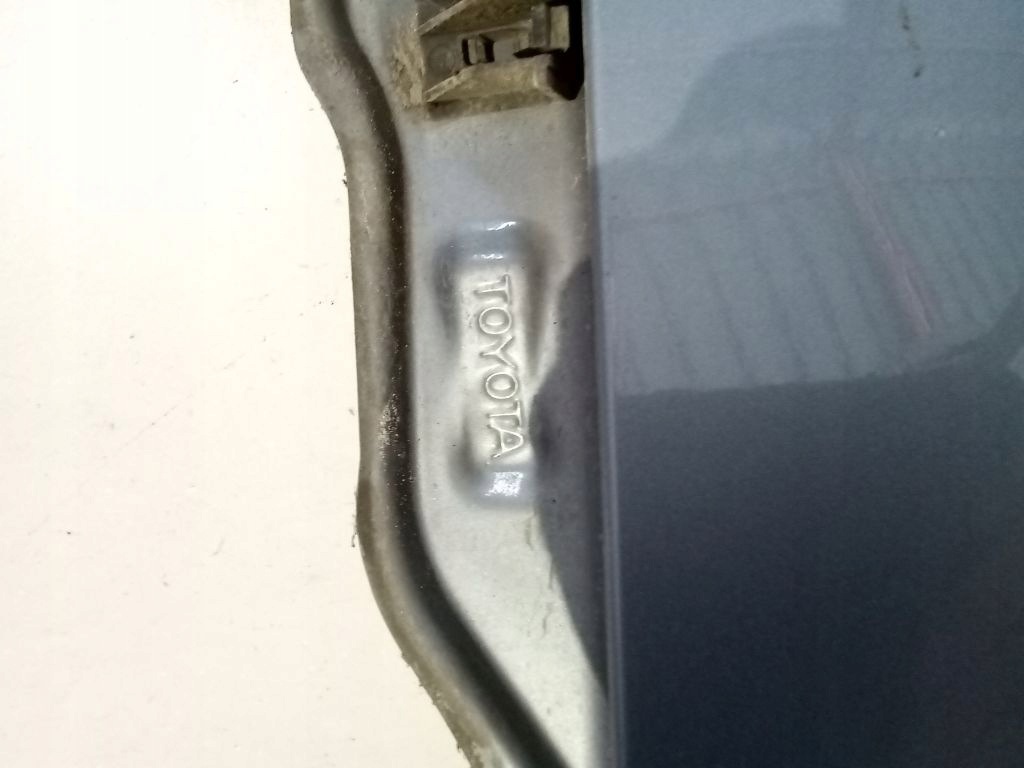 Toyota Corolla E12 berlina parafango sinistra 8Q3