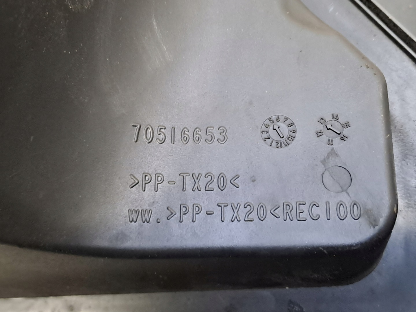Gehäuse filter luft 70516653 BMW F20