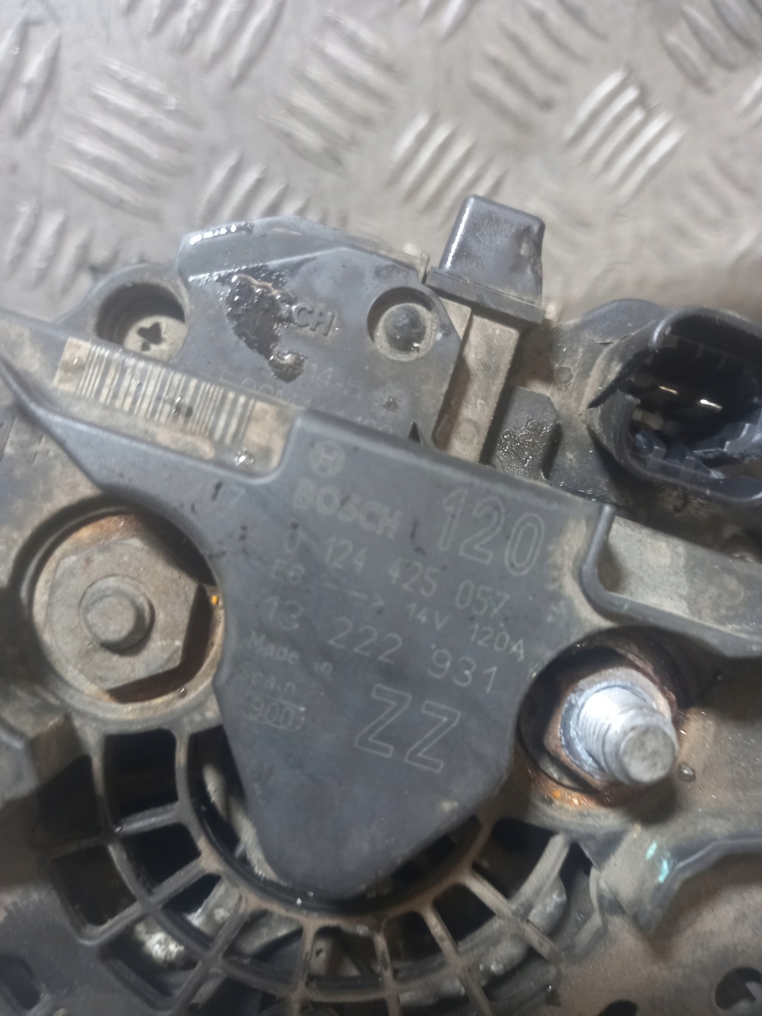 alternator OPEL CORSA D 0124425057 13222931