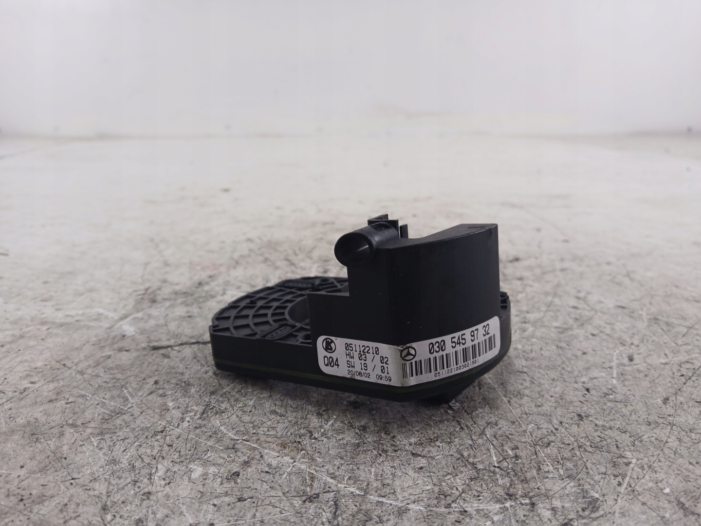 MERCEDES W211 SENSOR Sensor KATA Kurvenlicht 0305459732