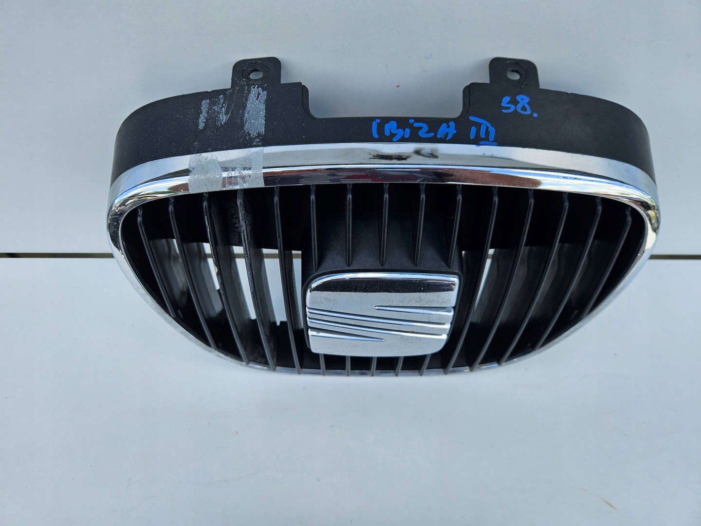 Seat Ibiza III 3 6L0 grill front bumper grille front