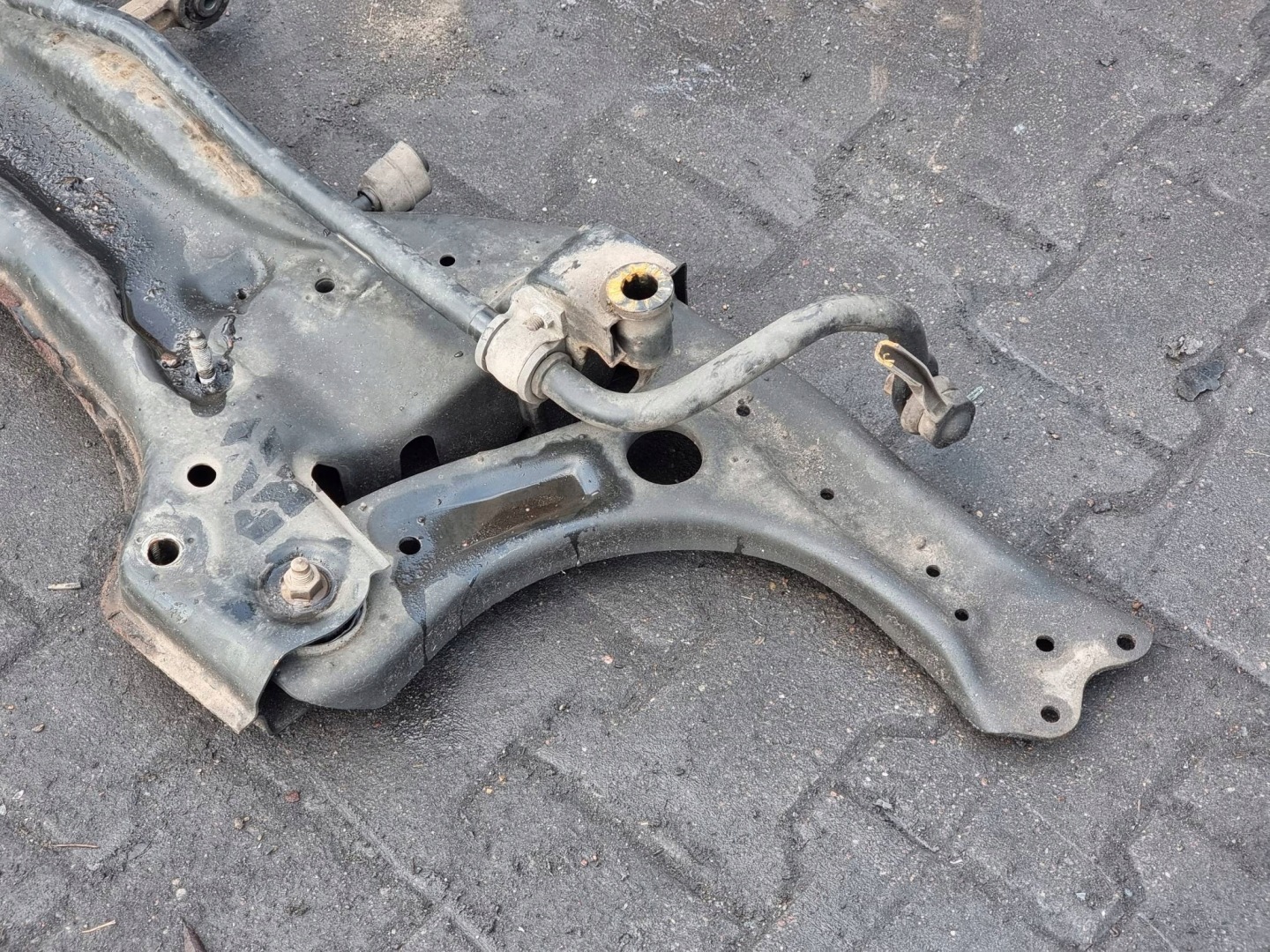 axle beam front 1.2 TSI SKODA RAPID