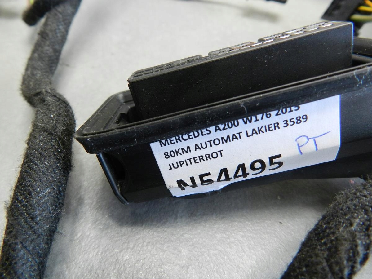 MERCEDES W176 bundle door right rear part A1765405708