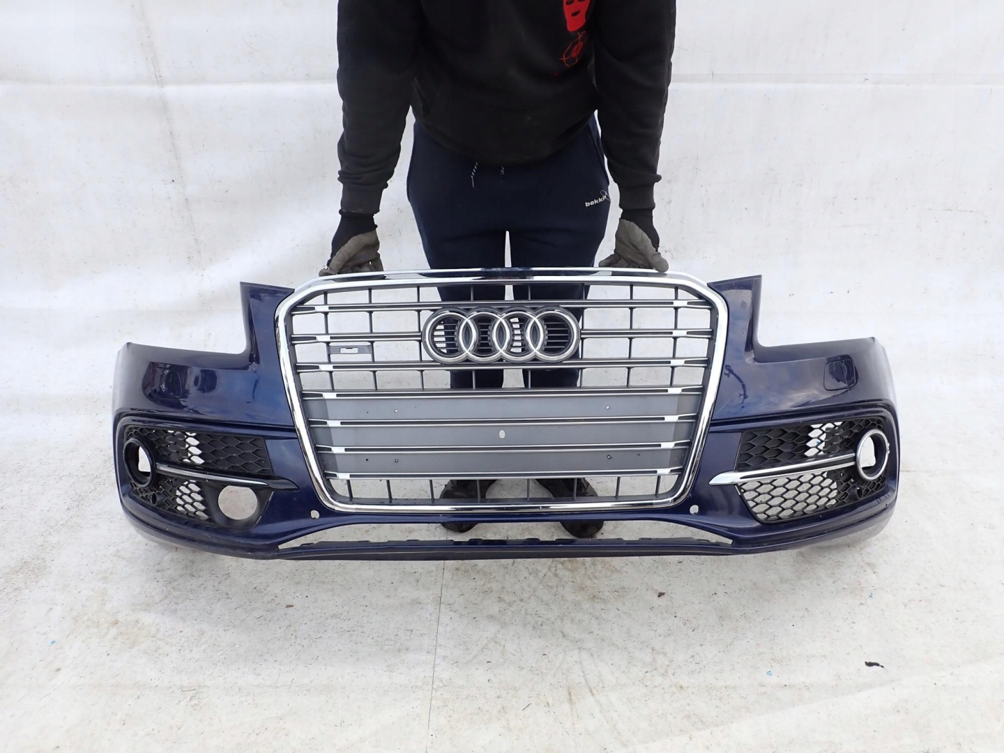 AUDI SQ5 and 1 8R LIFT 13-16 bumper front front washer PDC