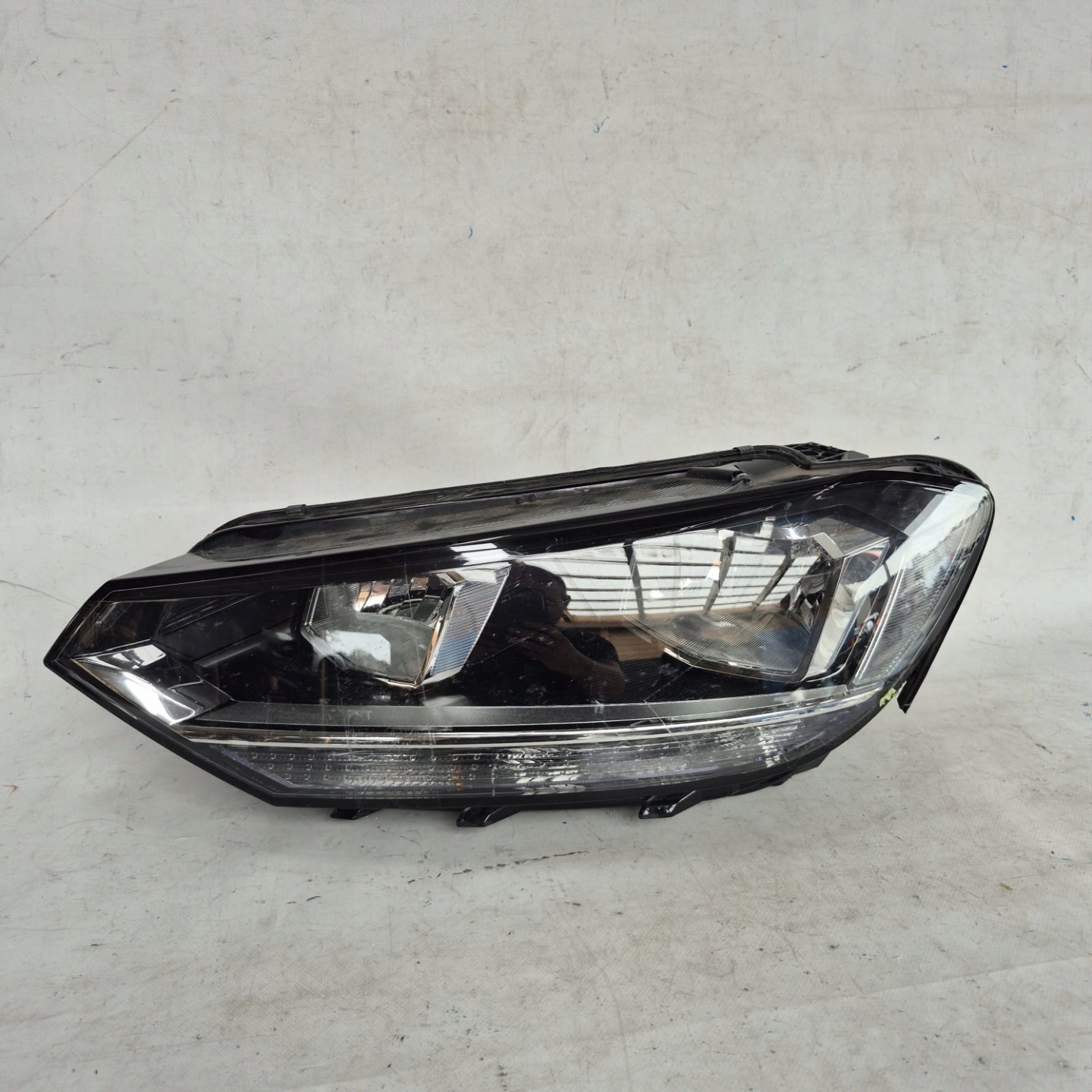 VW TOURAN 5TA 5TB 15- light left front front ZWYKLA 5TB941005A