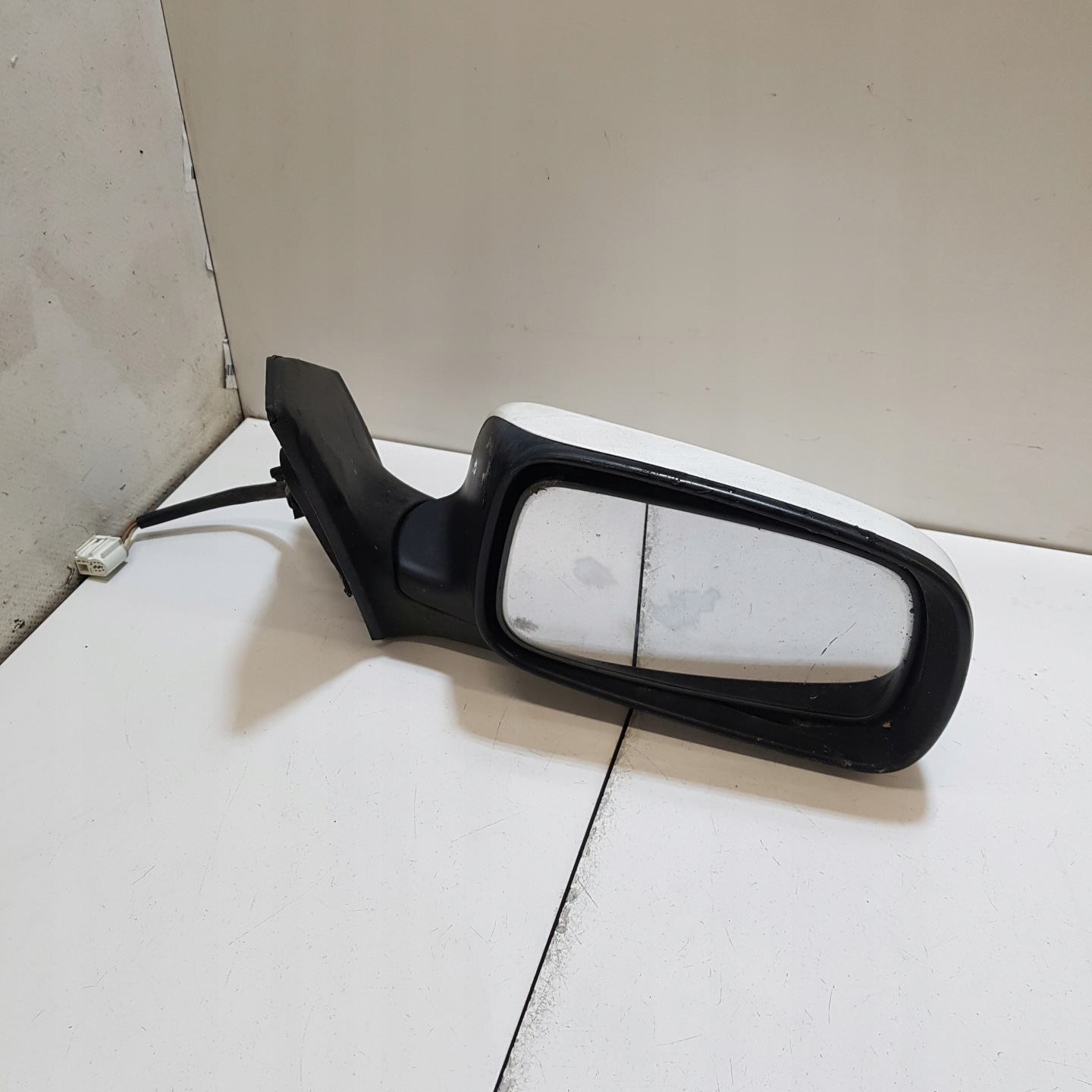 mirror right electrics TOYOTA AVENSIS 1997 - 2003