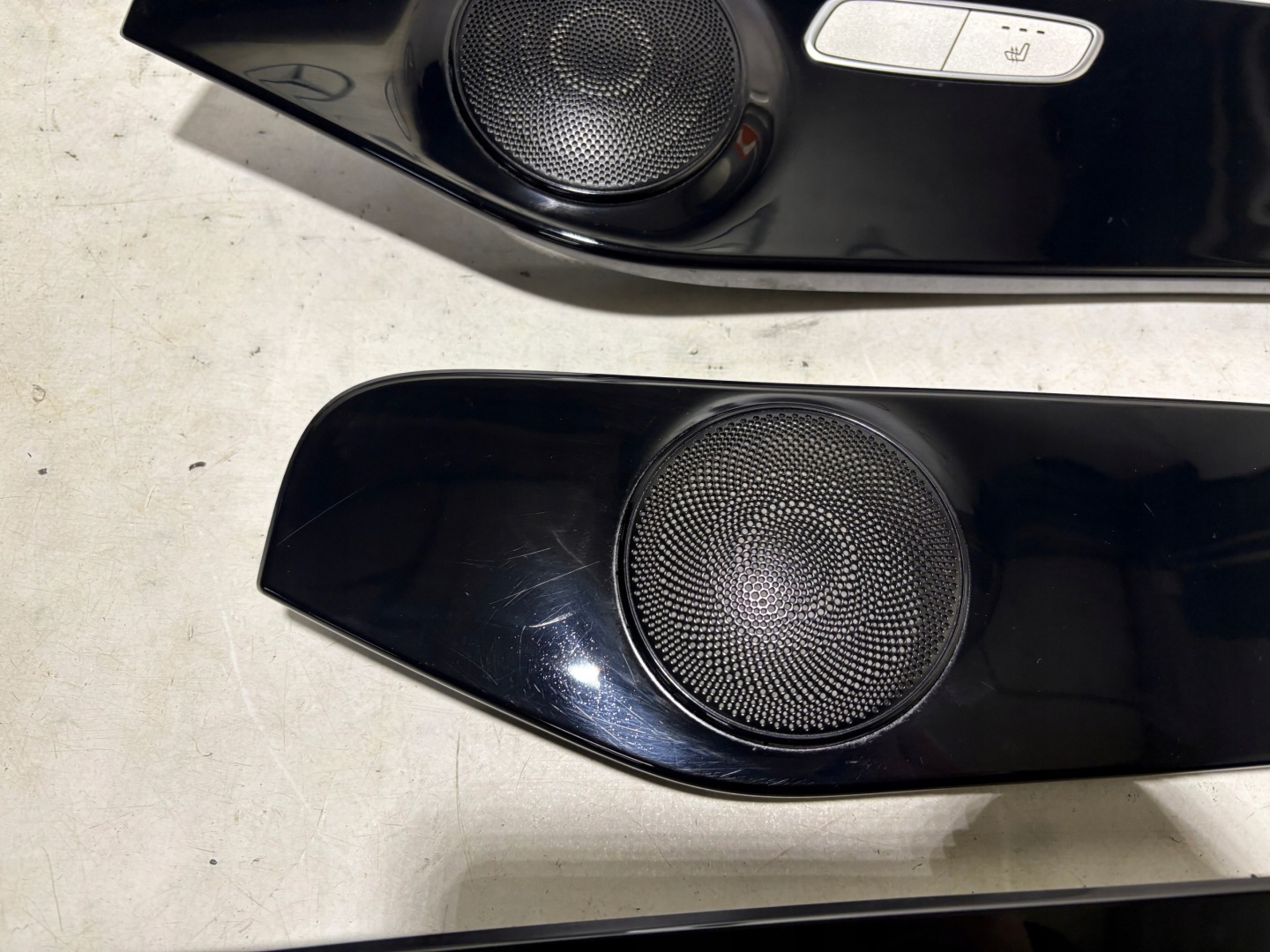 MERCEDES W205 DEKORY mouldings door KOMPLET