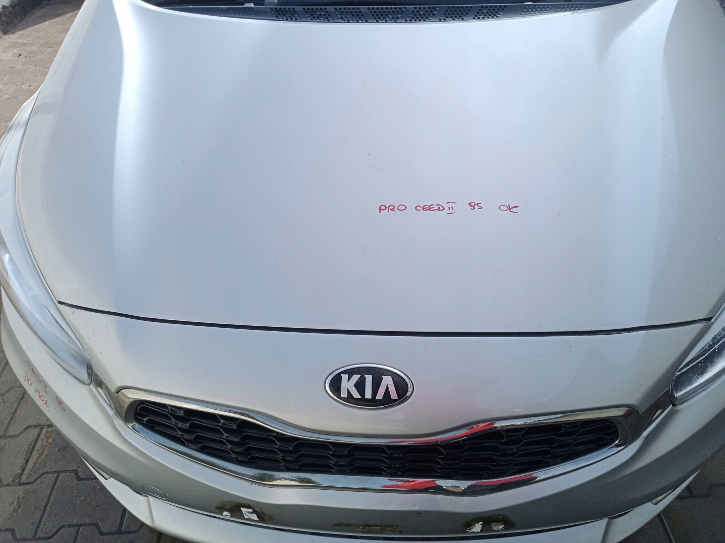 KIA PRO CEED II CEED II bonnet 9S 2012