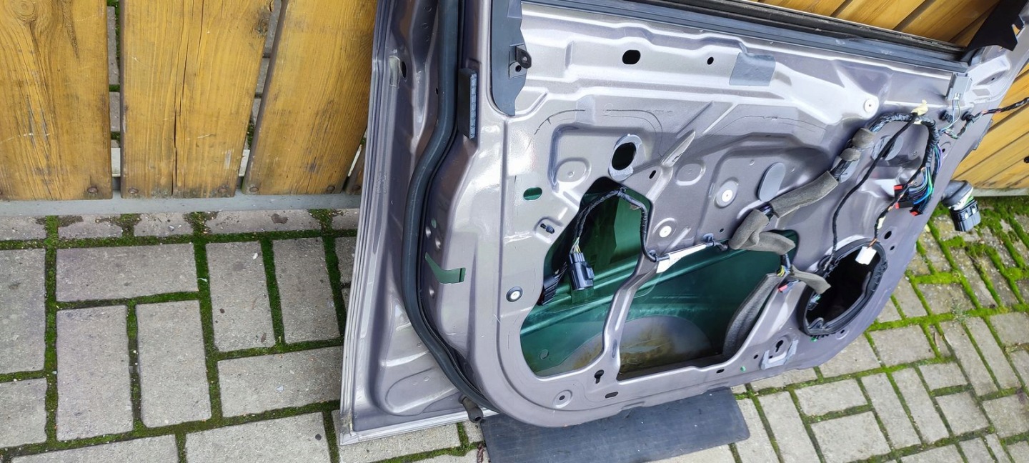 door front front left Ford Focus MK3 HB VB