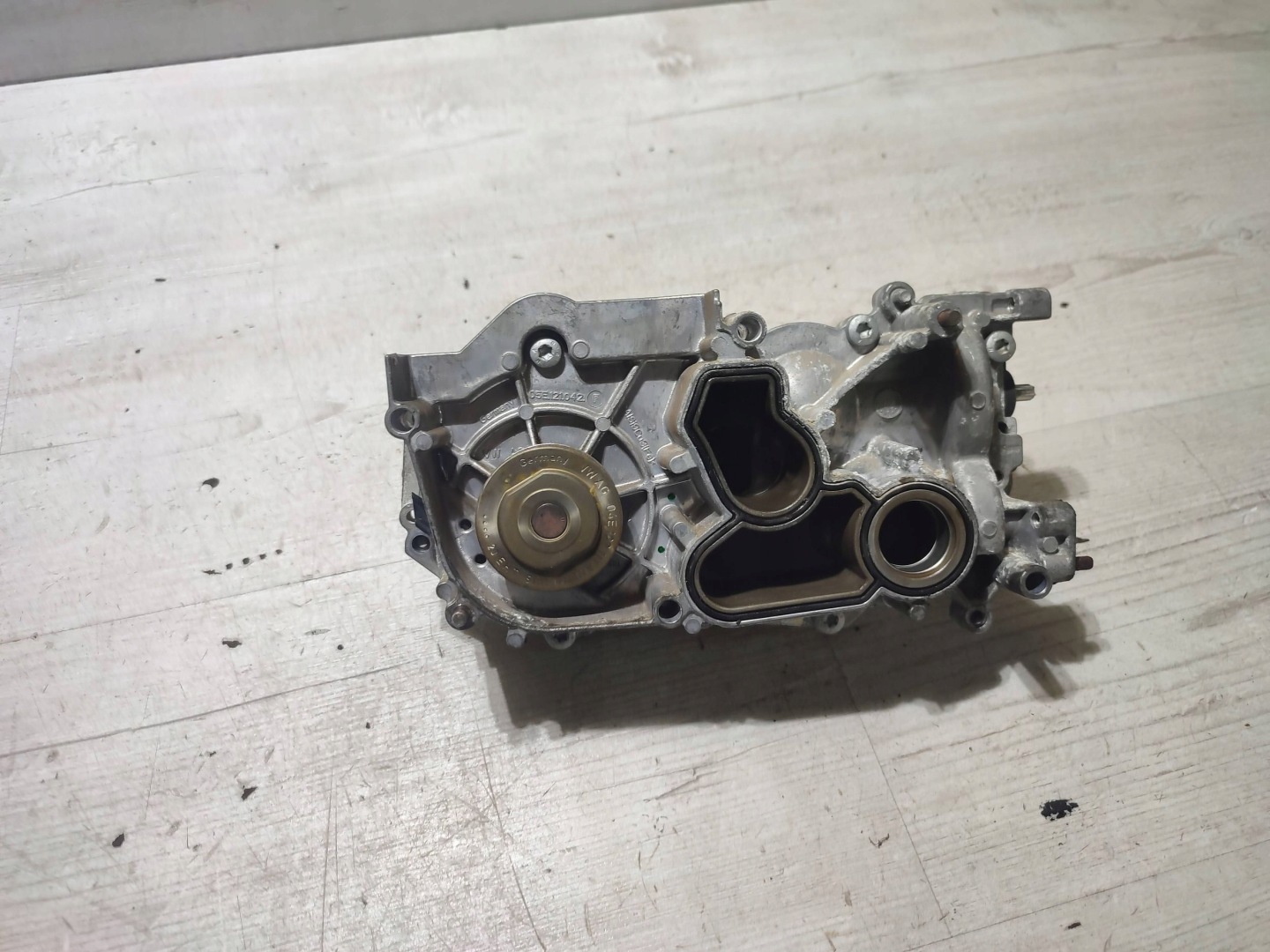 Volkswagen Touran III 2020 water pump