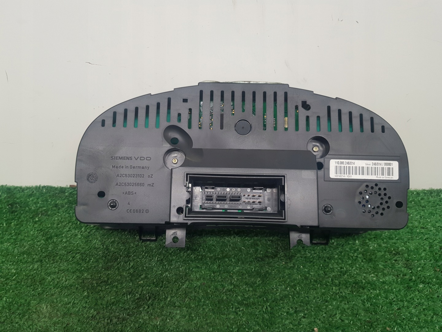 dials dials VOLKSWAGEN GOLF 5 1K0920850E