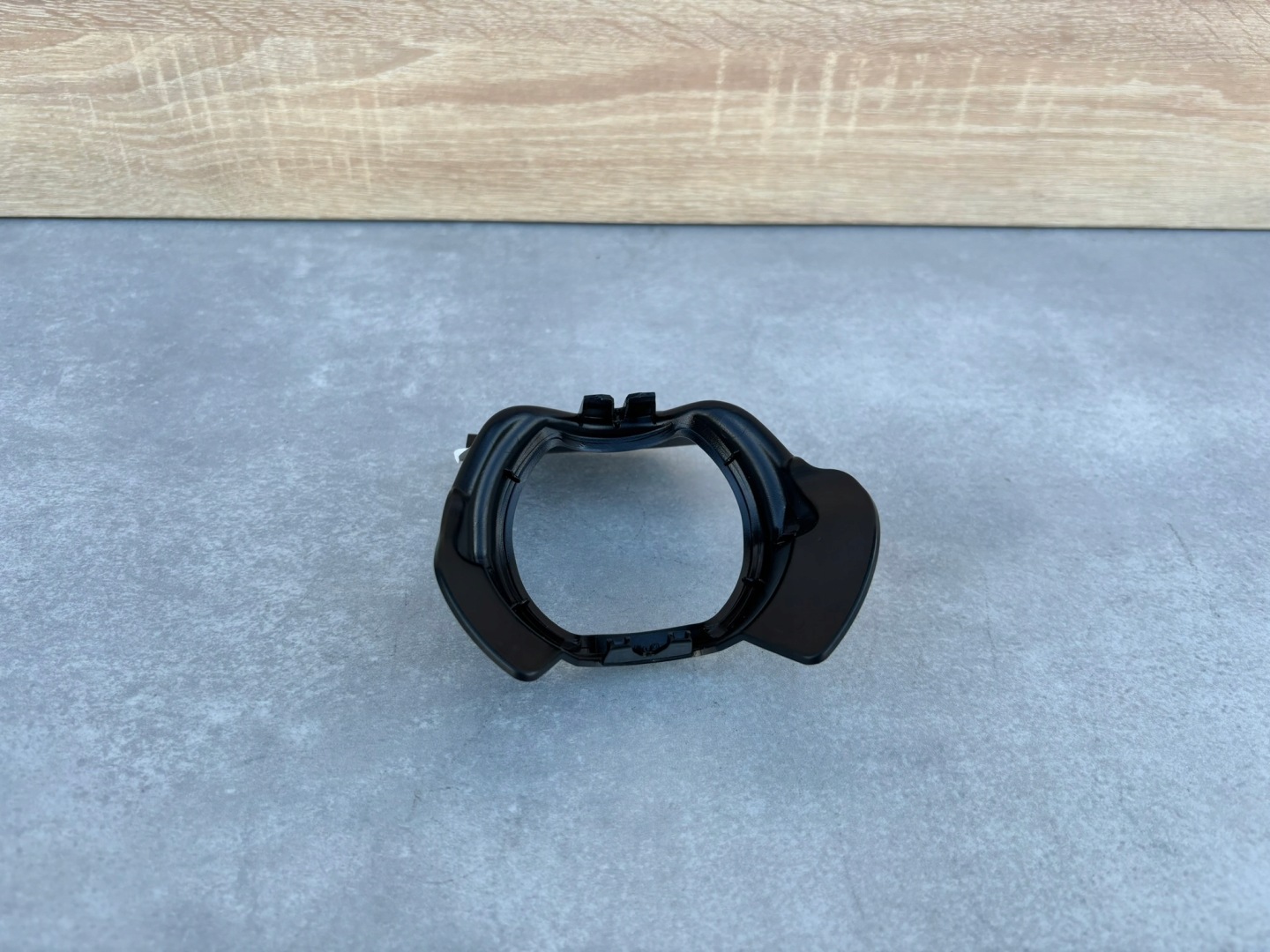 bracket cover SOCZEWKI lights front FORD L90158524 KA2/073