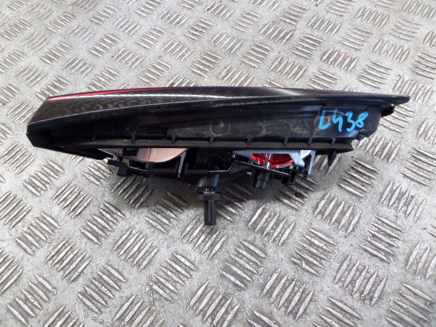 light rear to the bonnet OPEL ASTRA K 366069842