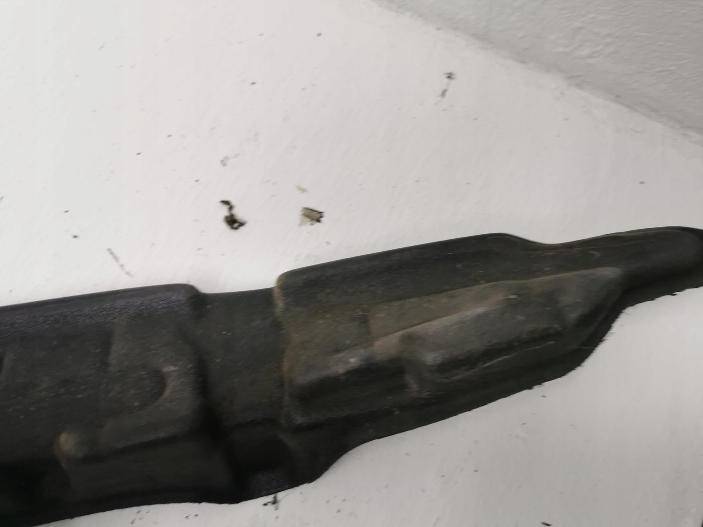 kryt blatníku pravý předek CHRYSLER 300C 04-10