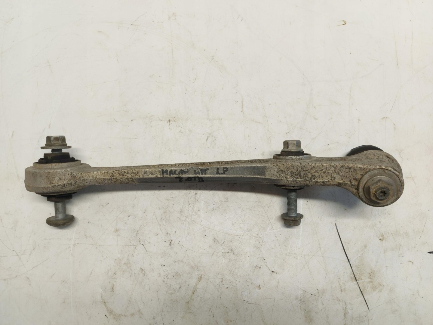 Porsche Macan II LIFT arm left front 8K0407155C