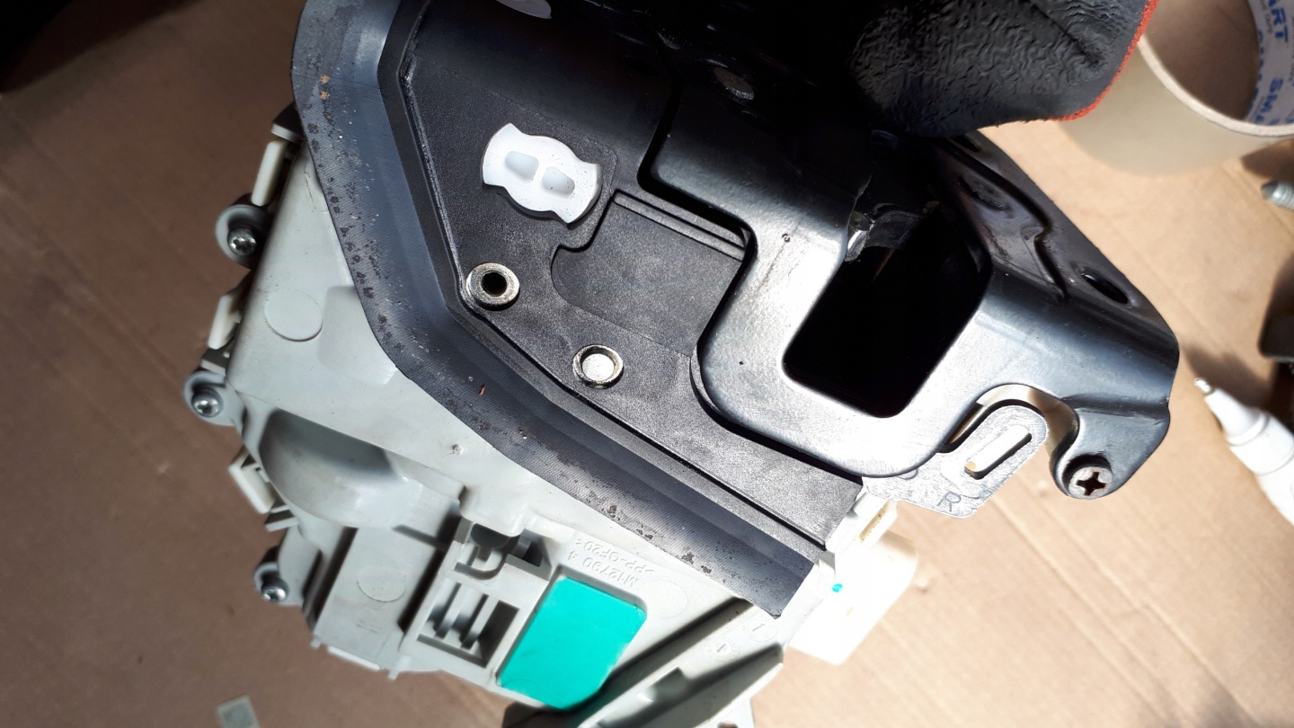 A6 C7 4G lock door right front 5PIN A7 S4 B8 A5