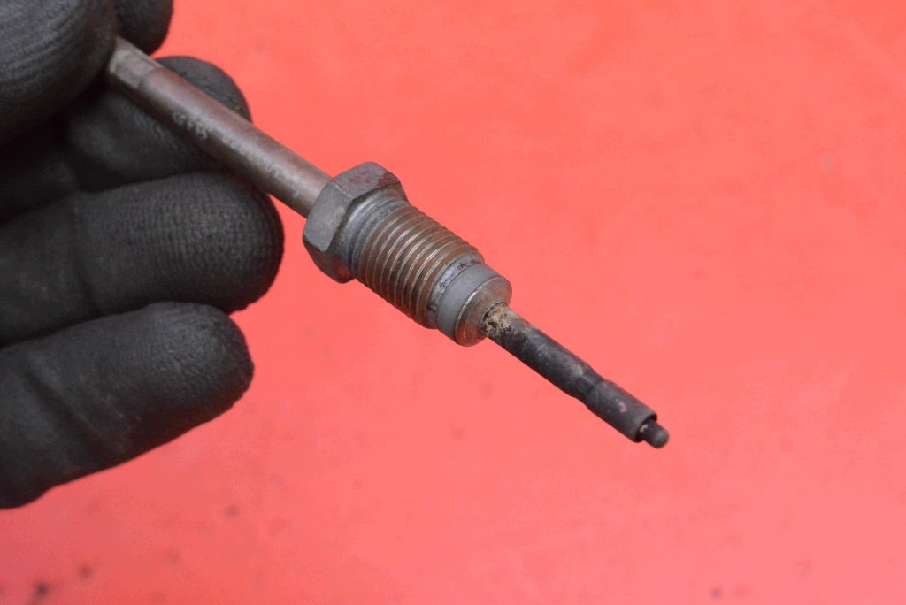 Sensor TEMPERATURY Gase 226408209R RENAULT CLIO 4 IV 1.5 DCI 75 KM 12-20