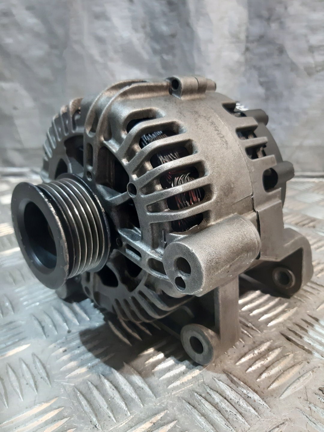 alternator VALEO BMW 3 E46 2.0d STX100026