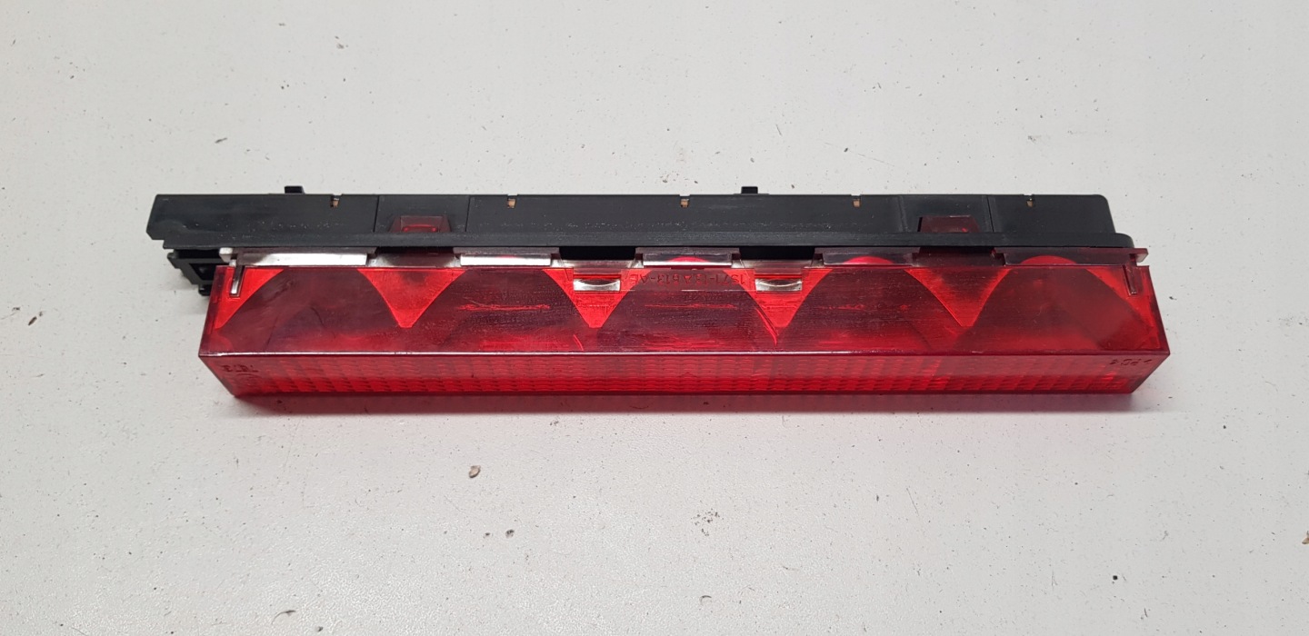 TRZECIE light STOP FORD MONDEO MK3 1S7113A613AE