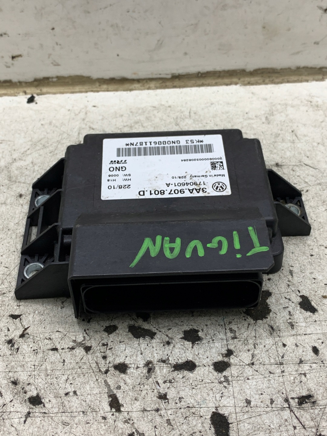 module control unit electric brake 3AA907801D VW