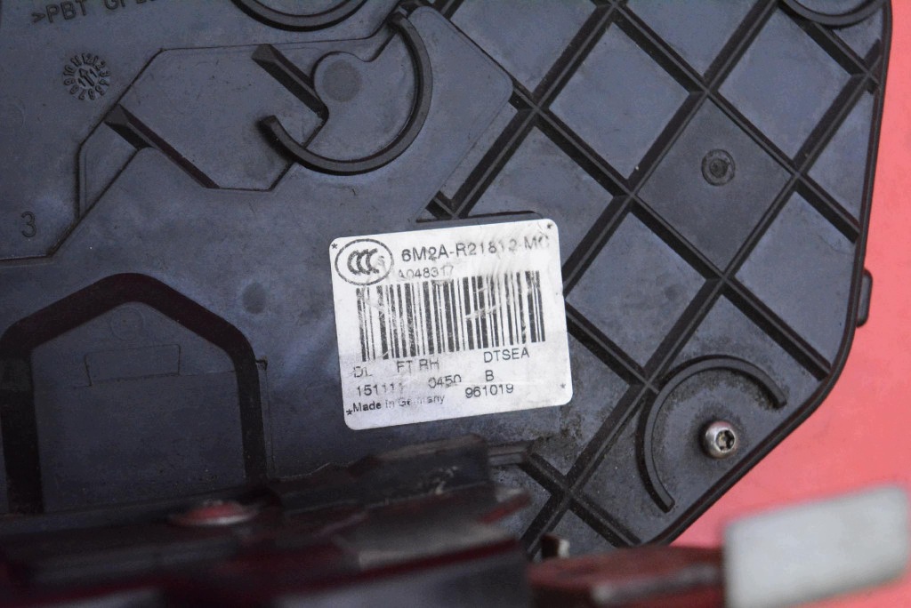 lock door right front front EU 6M2A-R21812-MC FORD MONDEO MK4 KOMBI 07