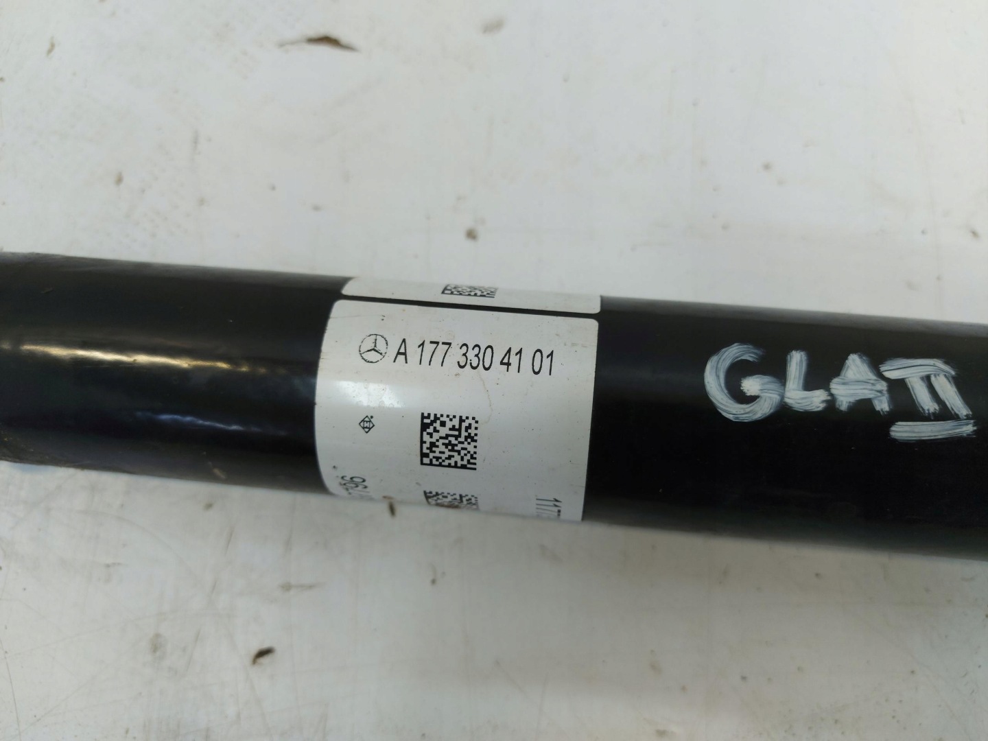 MERCEDES GLA 200 II H247 1.3TB semi-axis front right A1773300801