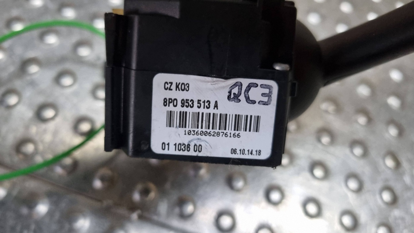 commodo bouton indicateurs de direction feux 8P0953513A AUDI A3 8P 03