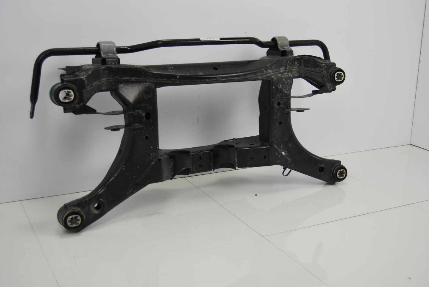 axle beam subframe rear part rear. Ford Kuga 20+ MK3 Escape USA