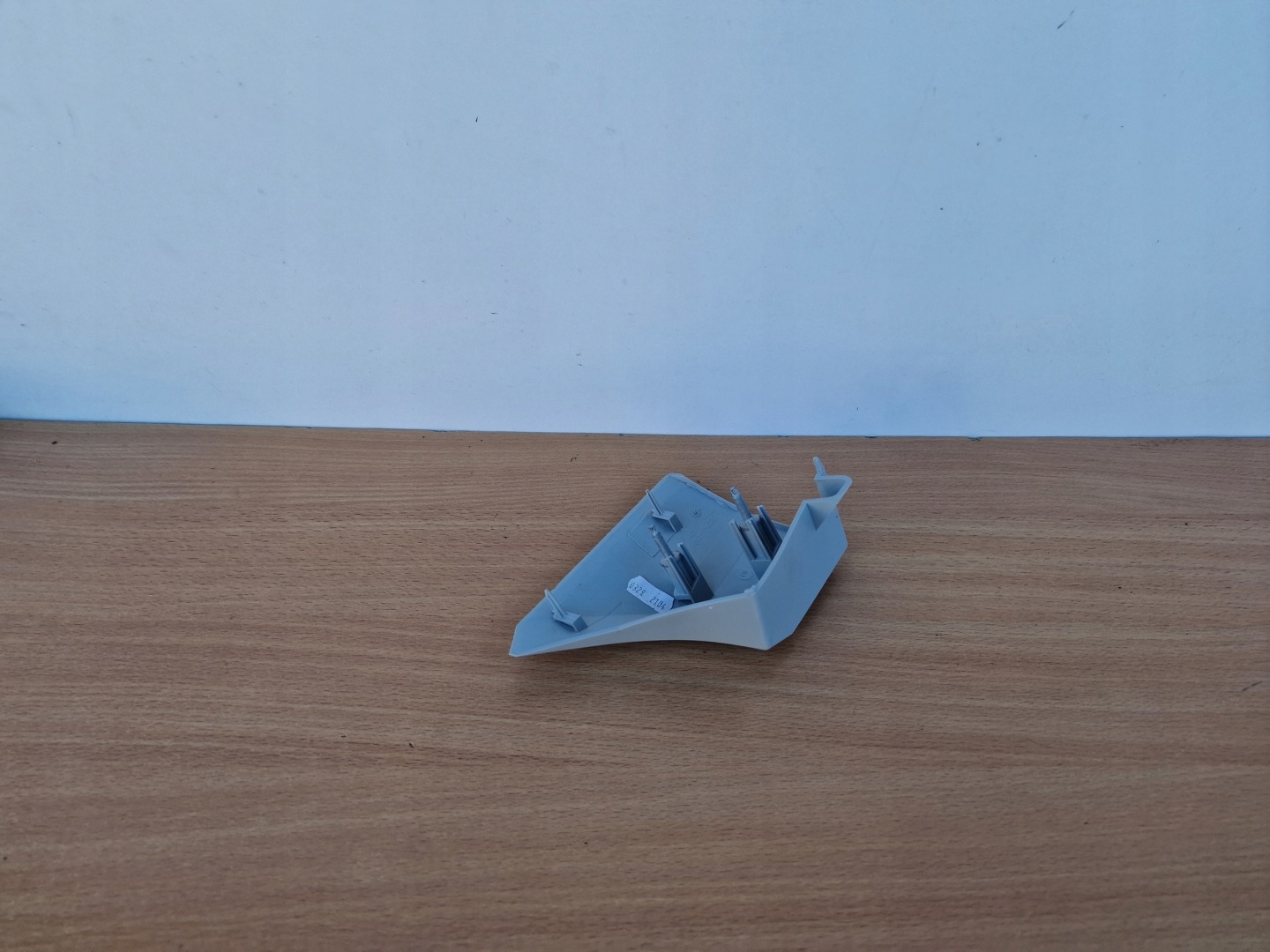 FORD MONDEO MK3 KOMBI left moulding below LAMPE rear part