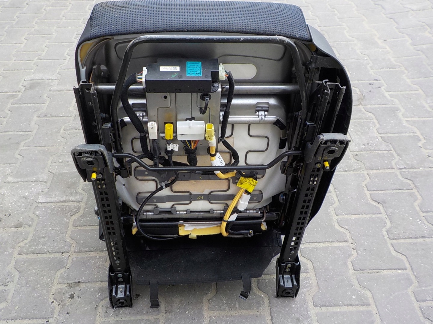 HYUNDAI TUSON II seat driver´s left front front