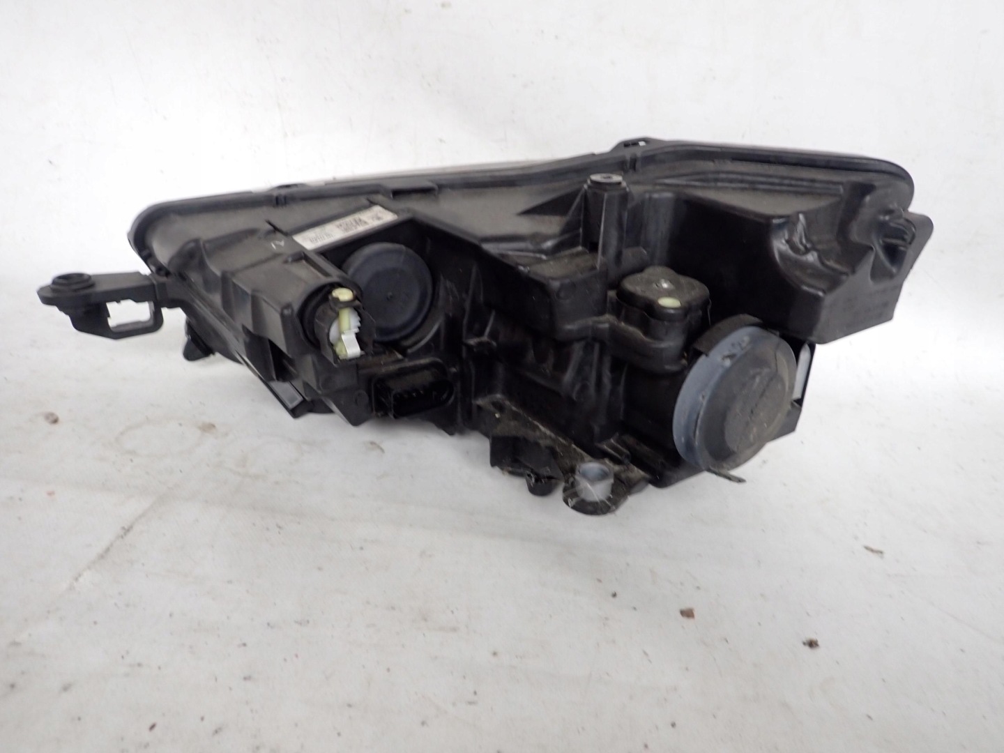 SKODA SCALA 657 19- light right front front 657941016
