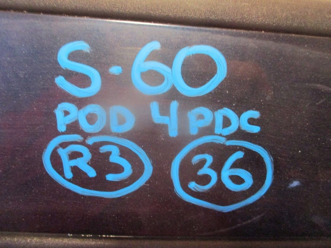 lökhárító VOLVO S60 POD PDC far hátsó