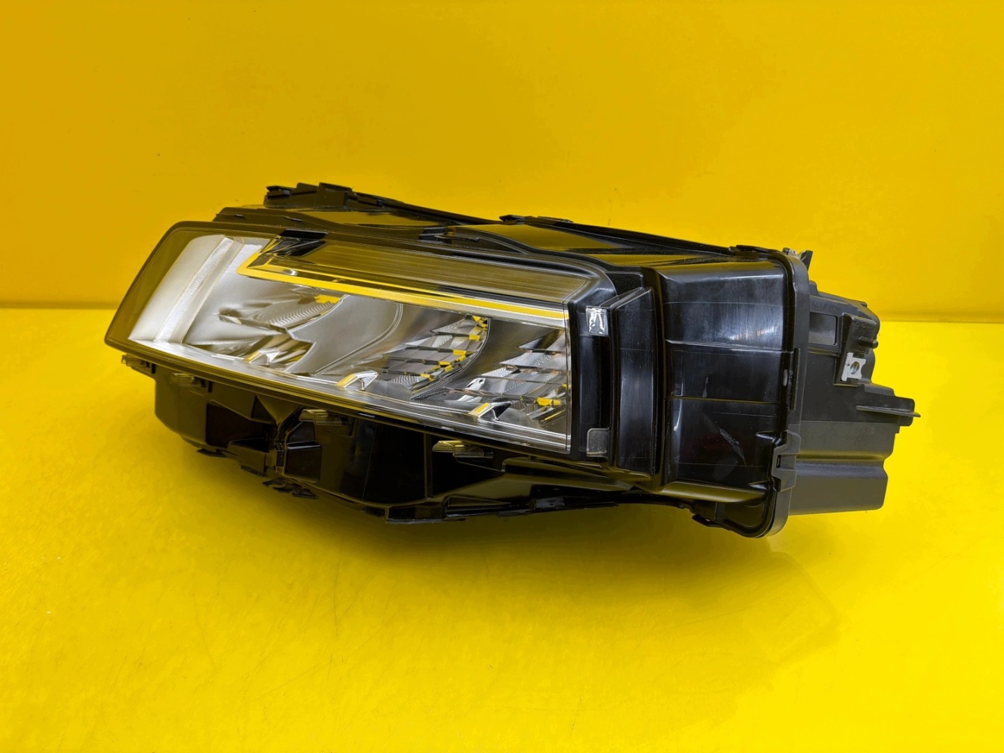 light left Nissan X-Trail T33 Rogue 2021- Led